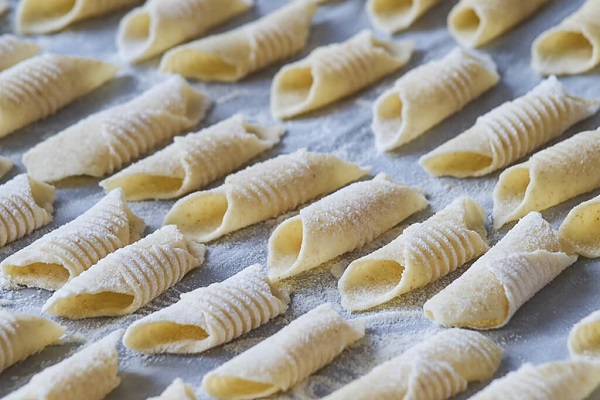 Planche à Gnocchi En Bois De Hêtre Avec Rouleau - 18x26 Cm - Pour Pâtes Fraîches Maison